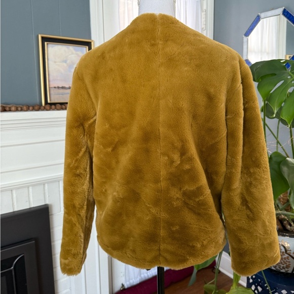 Chelsea & Theodore Mustard Faux Fur Coat - Picture 5 of 8